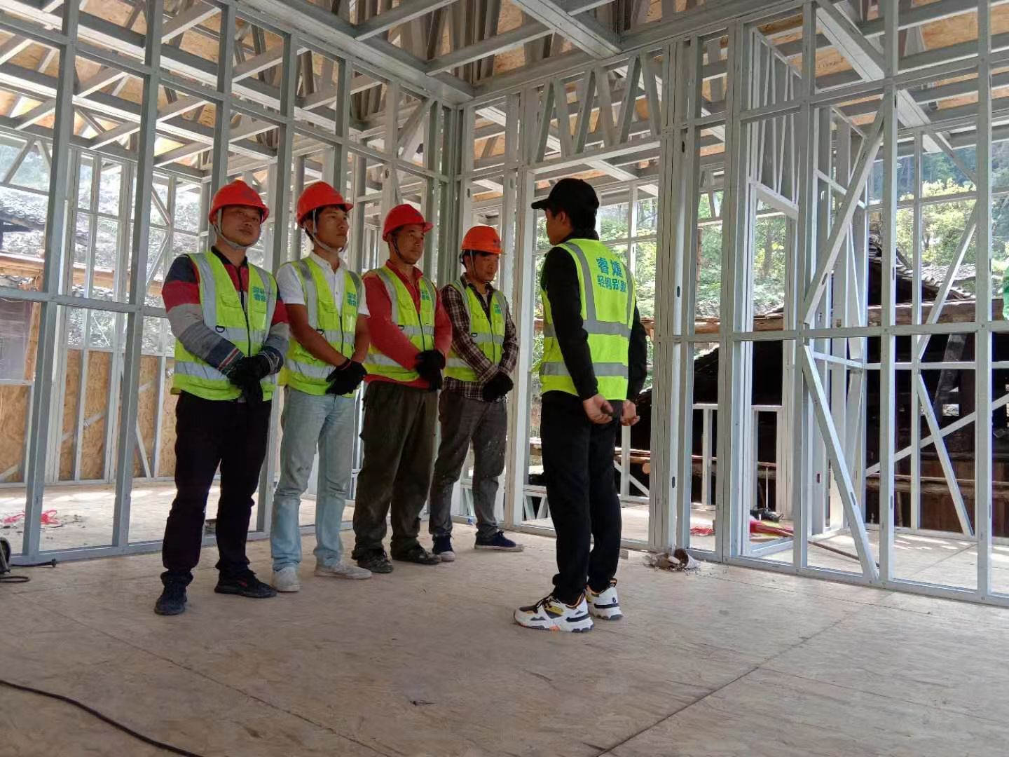輕鋼別墅是否適合用于工廠建設(shè)？
